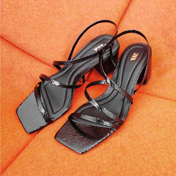 Snake print block heel sandals - never worn - Picture 2 of 7